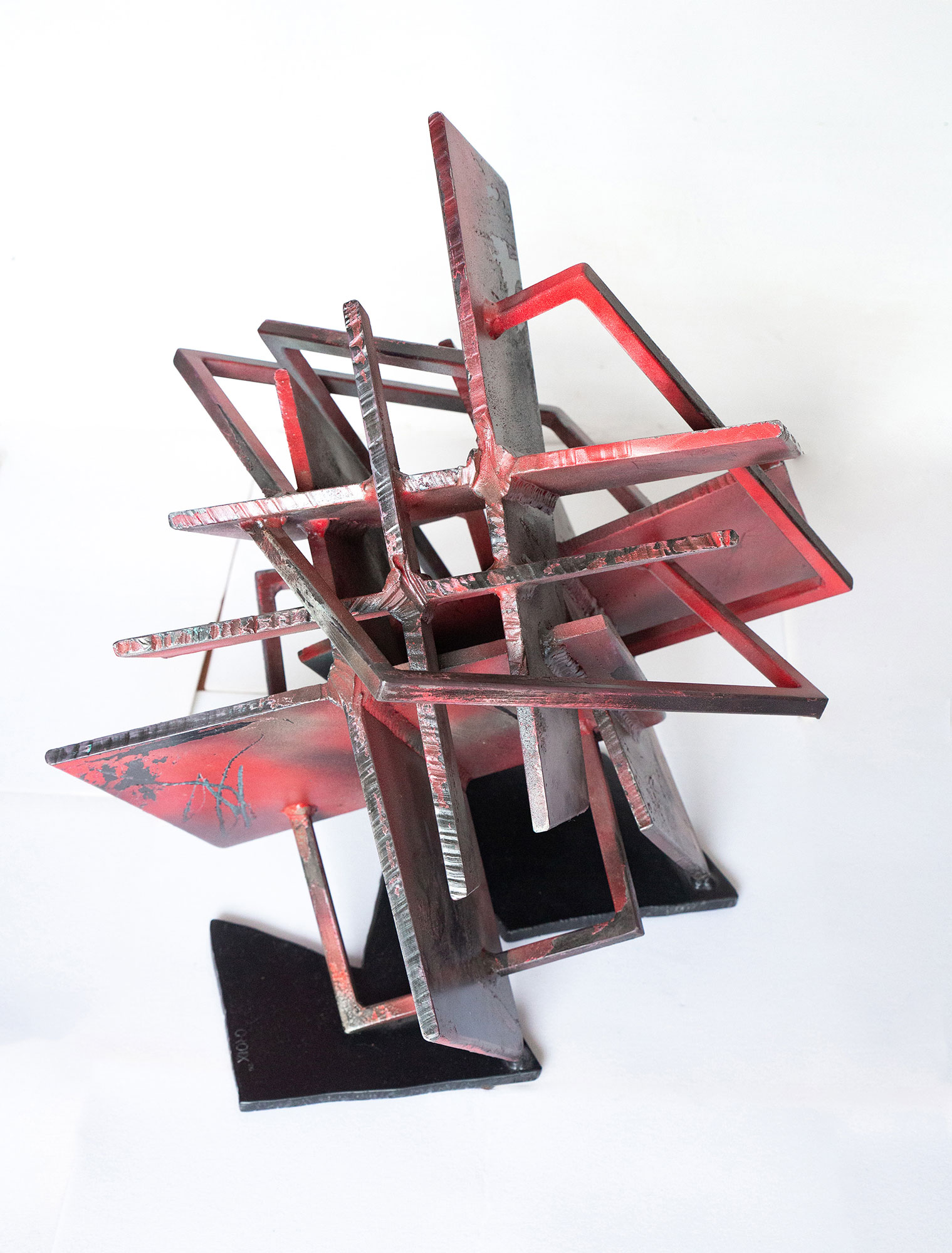 Steel (22”x 21”x 24”) 2020